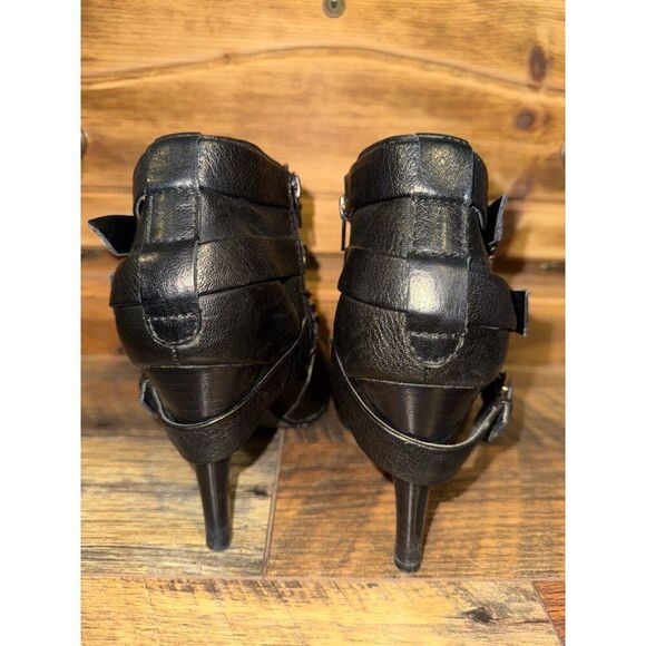 Report Electra Black Buckle Ankle Boots Heels Motorcycle Biker Goth Emo Size 9.5 - Picture 5 of 13